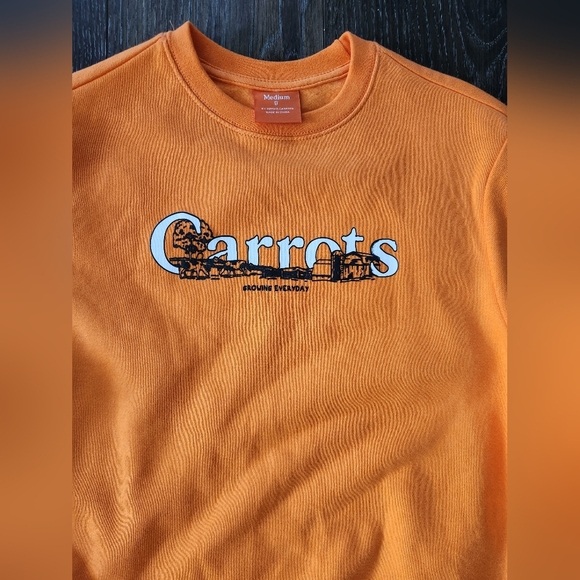 Anwar Carrots Orange Farm Boys Sweatshirt Size Medium (8) - Picture 2 of 8
